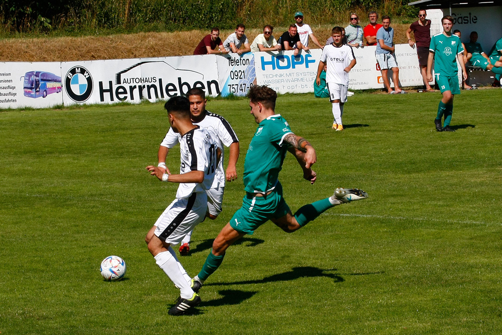 1. Mannschaft vs. SC Kreuz Bayreuth (17.07.2022) - 93
