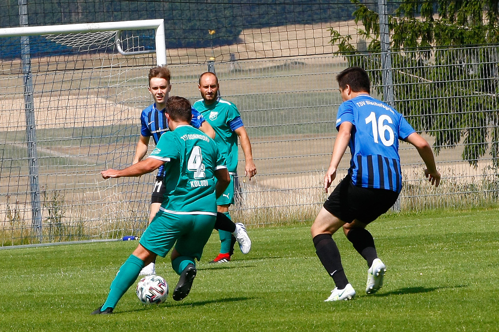 1. Mannschaft vs. TSV Bischofsgrün (24.07.2022) - 11