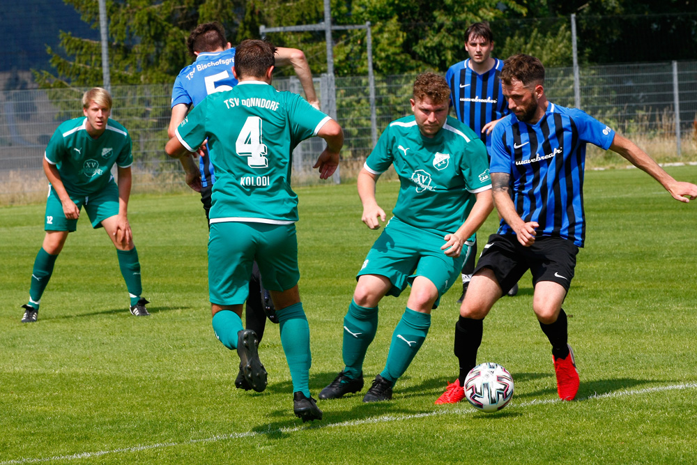 1. Mannschaft vs. TSV Bischofsgrün (24.07.2022) - 43