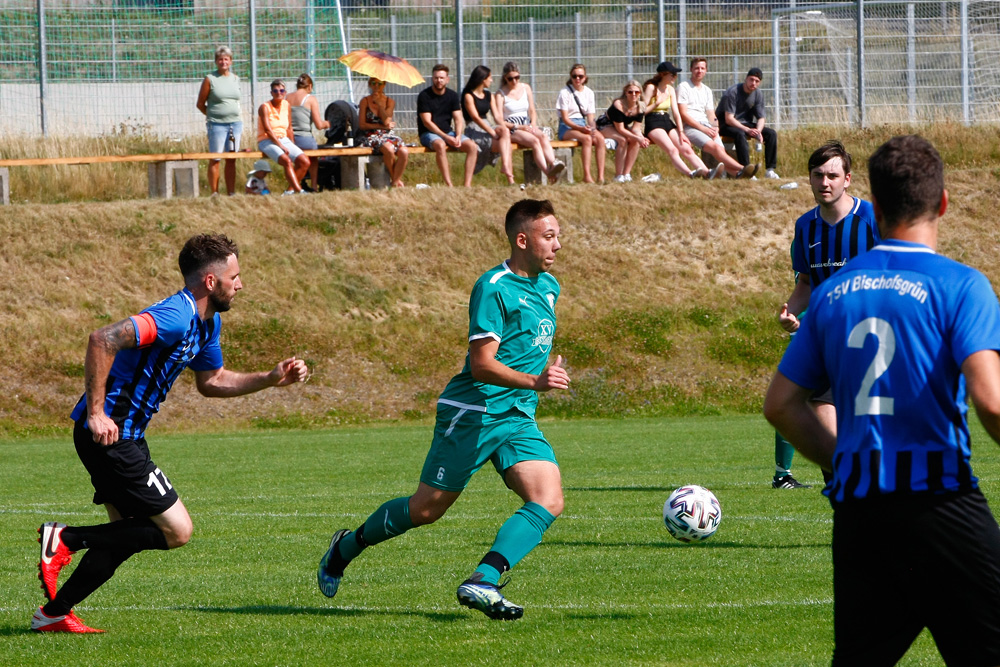 1. Mannschaft vs. TSV Bischofsgrün (24.07.2022) - 74
