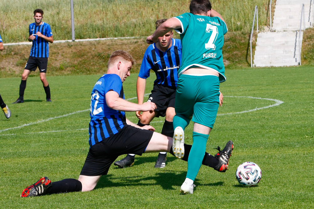 1. Mannschaft vs. TSV Bischofsgrün (24.07.2022) - 76