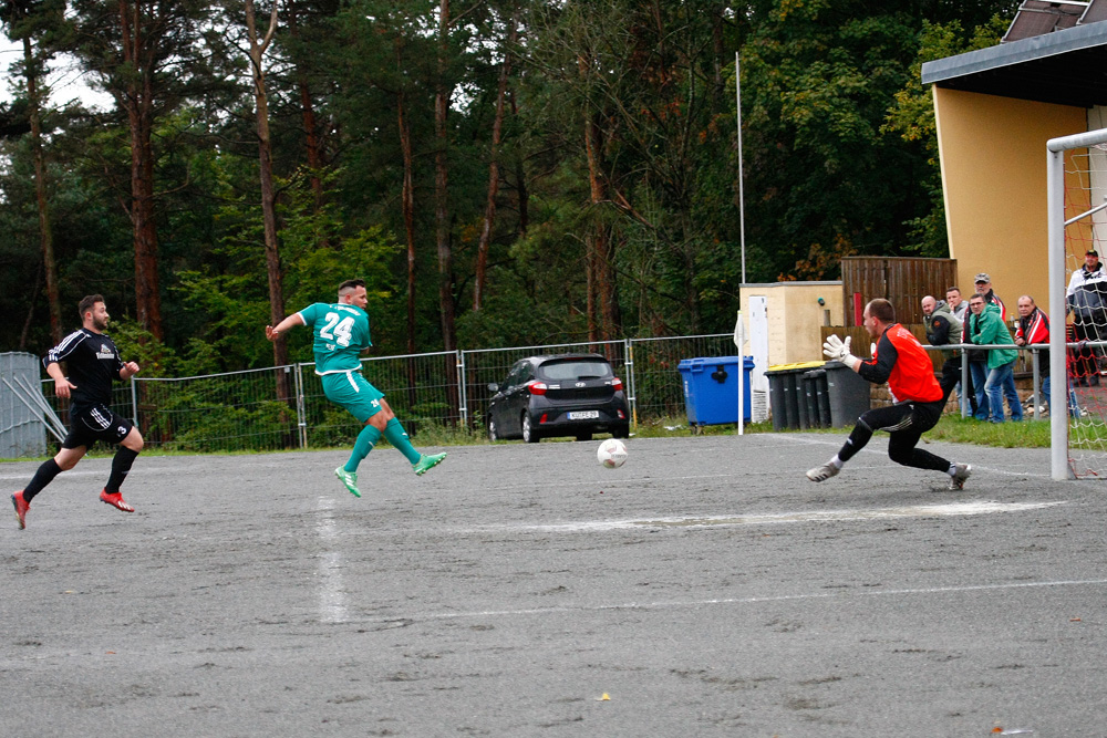 1. Mannschaft vs. TSV Bindlach (02.10.2022) - 9