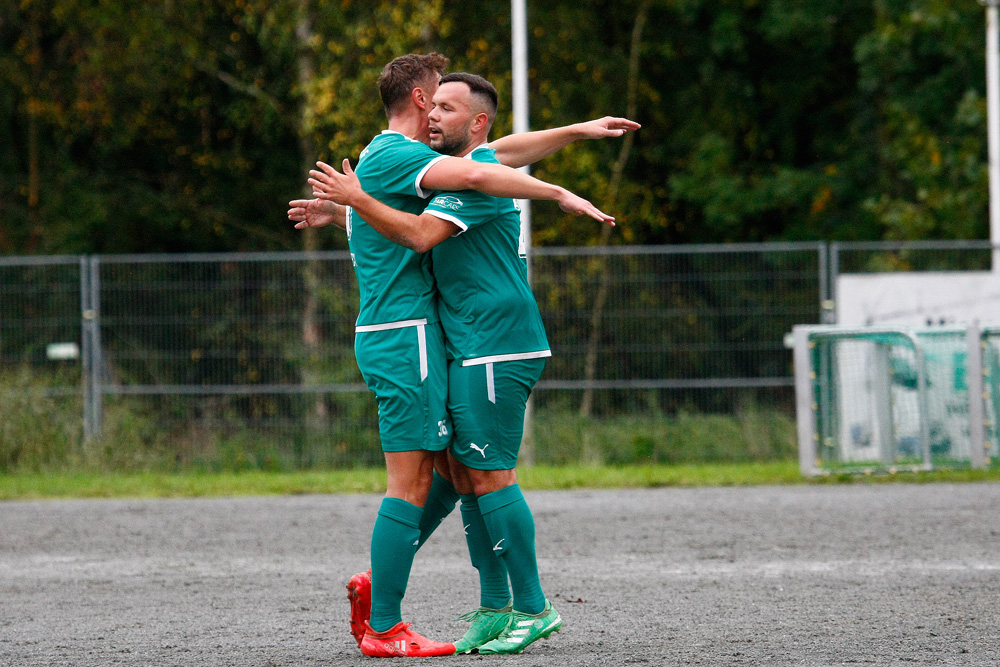 1. Mannschaft vs. TSV Bindlach (02.10.2022) - 13