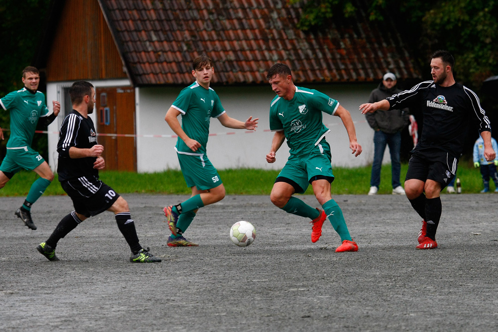1. Mannschaft vs. TSV Bindlach (02.10.2022) - 59