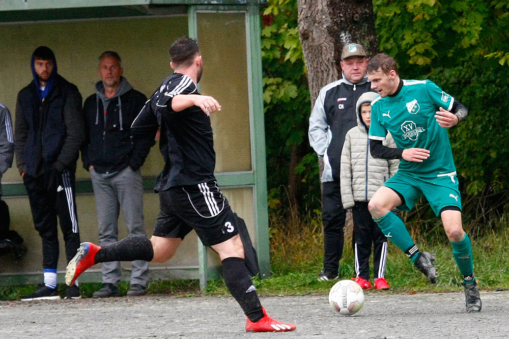 1. Mannschaft vs. TSV Bindlach (02.10.2022) - 62
