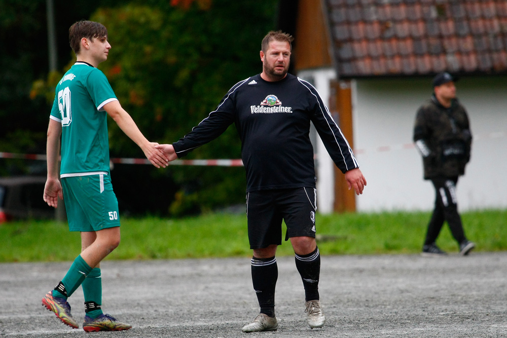 1. Mannschaft vs. TSV Bindlach (02.10.2022) - 77