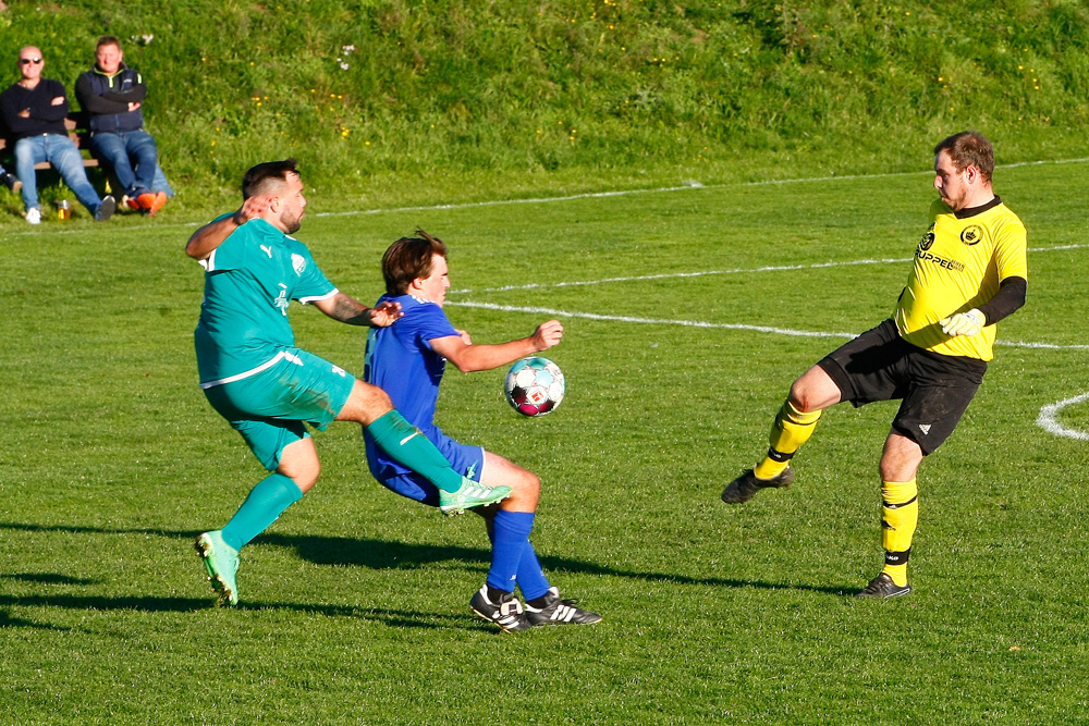 1. Mannschaft vs. (SG1) ASV Nemmersdorf / SpVgg Goldkronach II (09.10.2022) - 47
