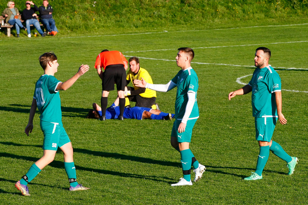 1. Mannschaft vs. (SG1) ASV Nemmersdorf / SpVgg Goldkronach II (09.10.2022) - 51