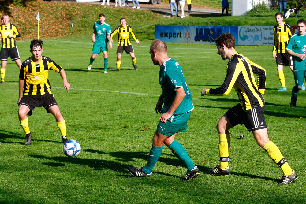 1. Mannschaft vs. SV Kirchahorn (16.10.2022) - 33