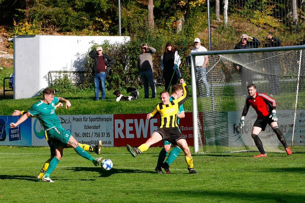 1. Mannschaft vs. SV Kirchahorn (16.10.2022) - 41