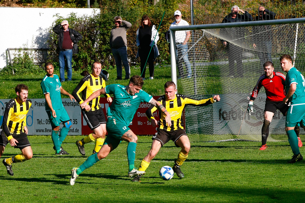 1. Mannschaft vs. SV Kirchahorn (16.10.2022) - 42
