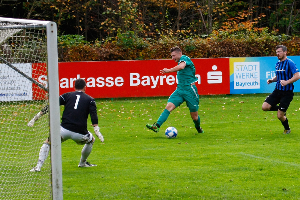 1. Mannschaft vs. TSV Bischofsgrün (23.10.2022) - 41