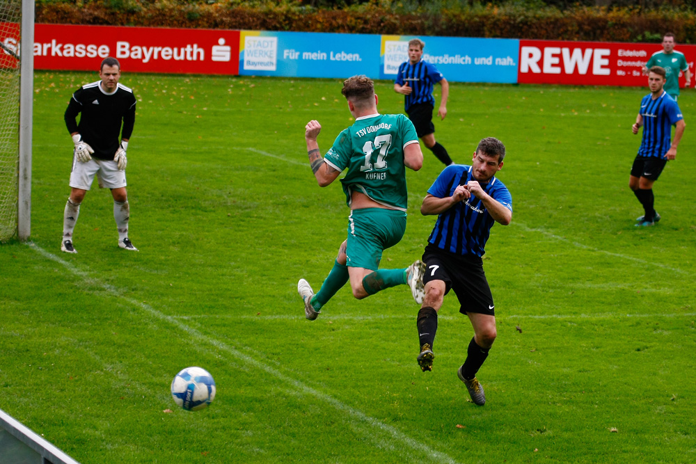1. Mannschaft vs. TSV Bischofsgrün (23.10.2022) - 72
