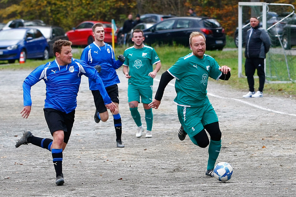 1. Mannschaft vs. TSV 1909 Obernsees (06.11.2022) - 10