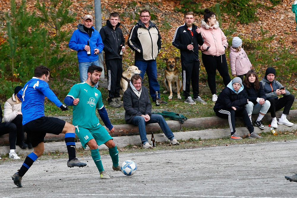 1. Mannschaft vs. TSV 1909 Obernsees (06.11.2022) - 35