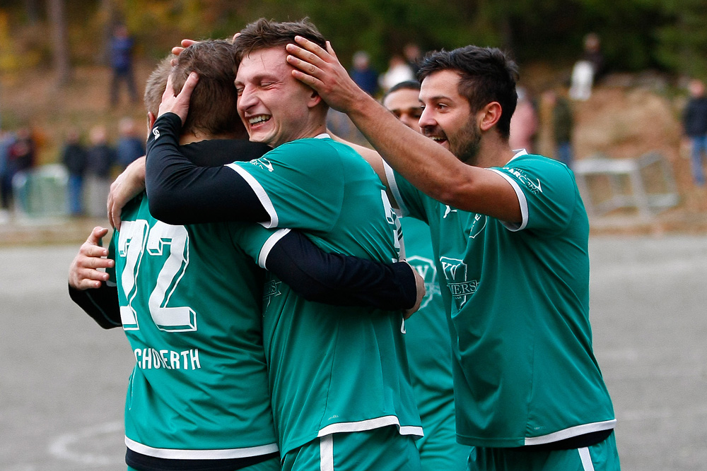 1. Mannschaft vs. TSV 1909 Obernsees (06.11.2022) - 60