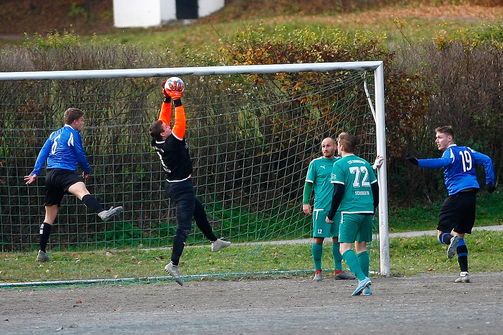 1. Mannschaft vs. TSV 1909 Obernsees (06.11.2022) - 72