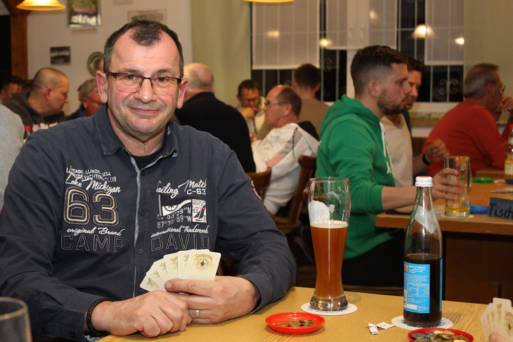 Traditionelles Preisschafkopf im TSV-Sportheim am Gründonnerstag 2023 - 25