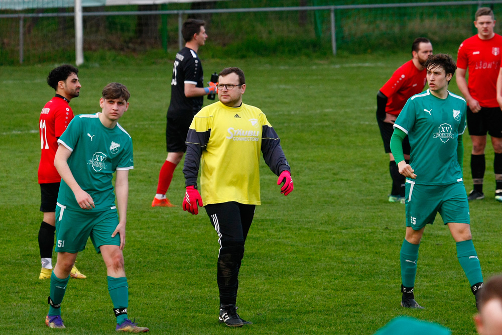 2. Mannschaft vs. FSV Bayreuth II (20.04.2023) - 35