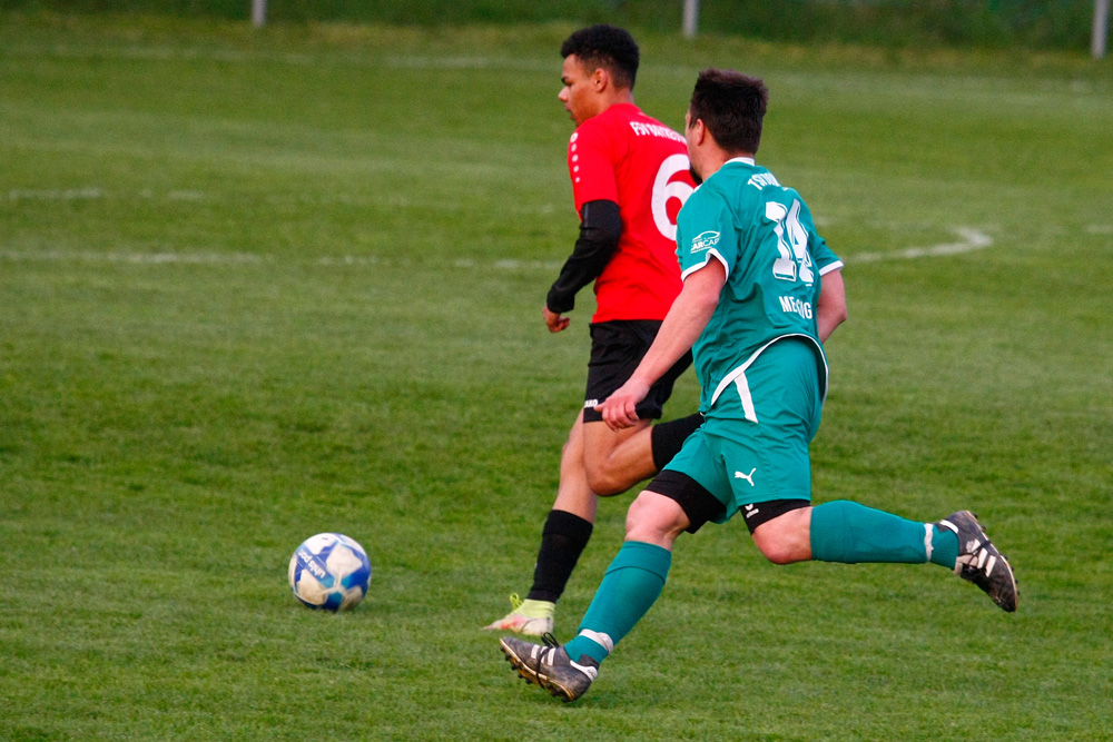 2. Mannschaft vs. FSV Bayreuth II (20.04.2023) - 54