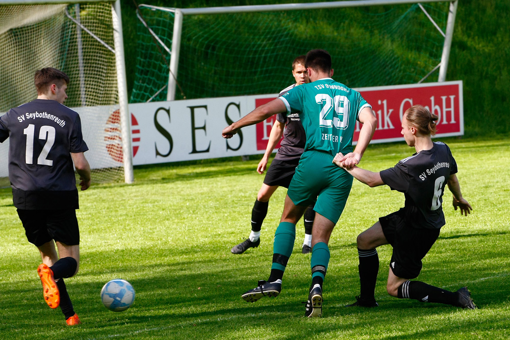1. Mannschaft vs. SV Seybothenreuth (30.04.2023) - 43