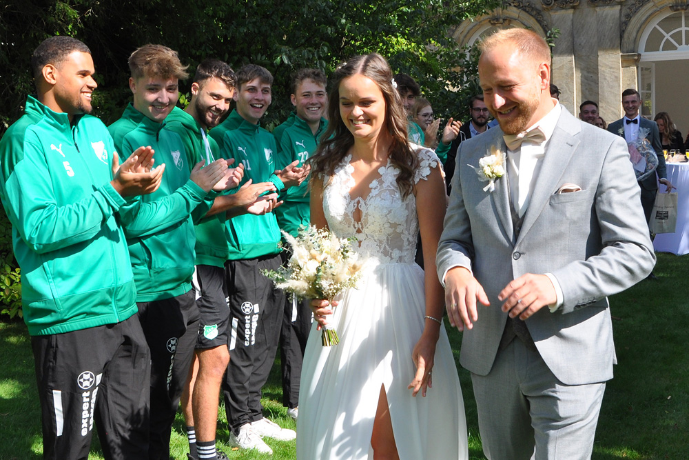 Der TSV Donndorf gratuliert Tanja und Milovan herzlich zur ihrer Hochzeit. - 5