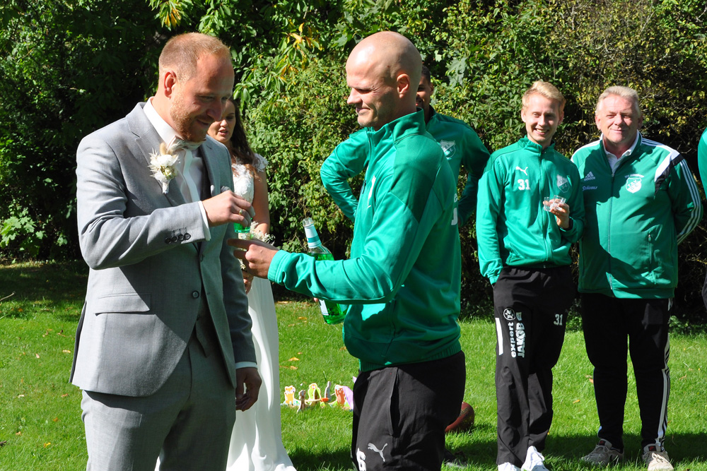 Der TSV Donndorf gratuliert Tanja und Milovan herzlich zur ihrer Hochzeit. - 9