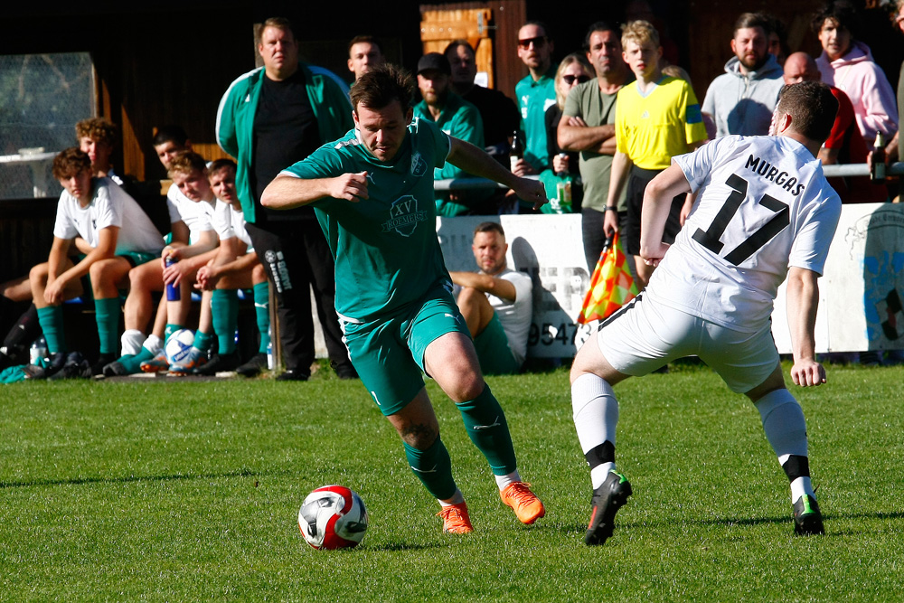 1. Mannschaft vs. 1. FC Creußen (01.10.2023) - 14