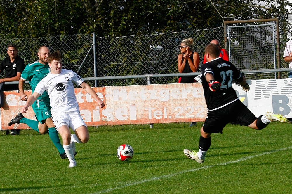1. Mannschaft vs. 1. FC Creußen (01.10.2023) - 44