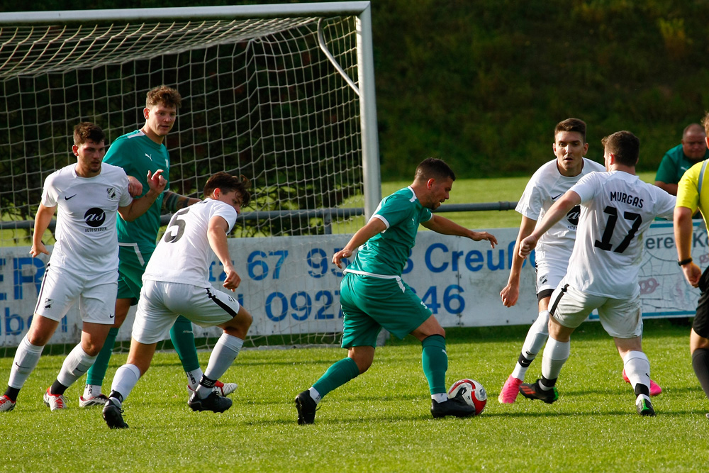 1. Mannschaft vs. 1. FC Creußen (01.10.2023) - 48