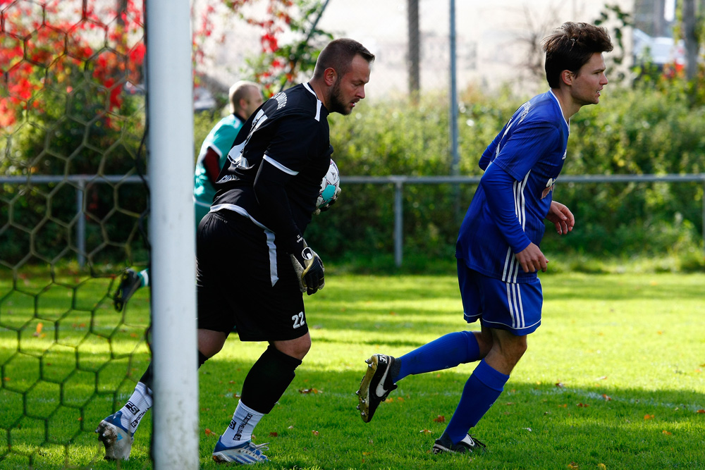 1. Mannschaft vs. Sportring Bayreuth (15.10.2023) - 24