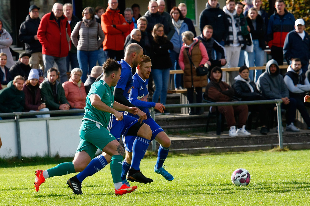 1. Mannschaft vs. Sportring Bayreuth (15.10.2023) - 26