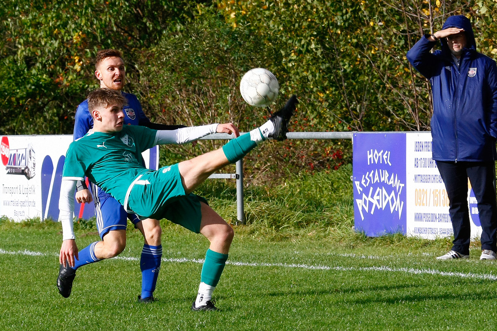 1. Mannschaft vs. Sportring Bayreuth (15.10.2023) - 42