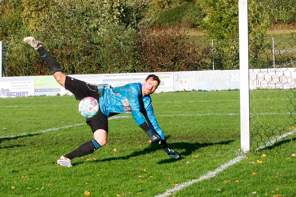 1. Mannschaft vs. Sportring Bayreuth (15.10.2023) - 65