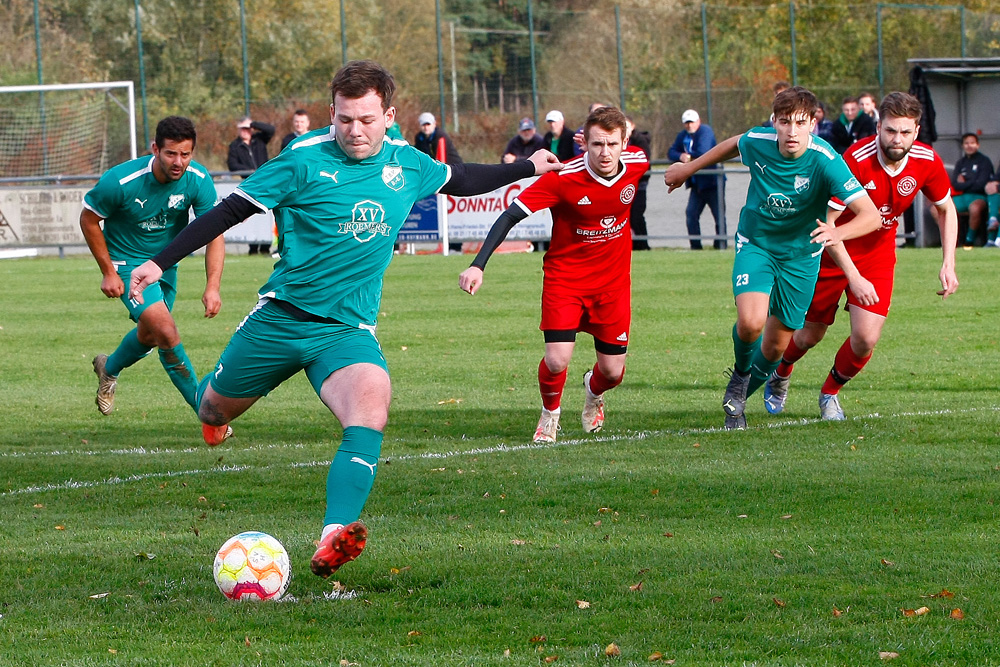 1. Mannschaft vs. SV 1921 Heinersreuth (01.11.2023) - 12