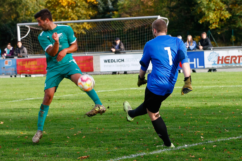 1. Mannschaft vs. SV 1921 Heinersreuth (01.11.2023) - 46