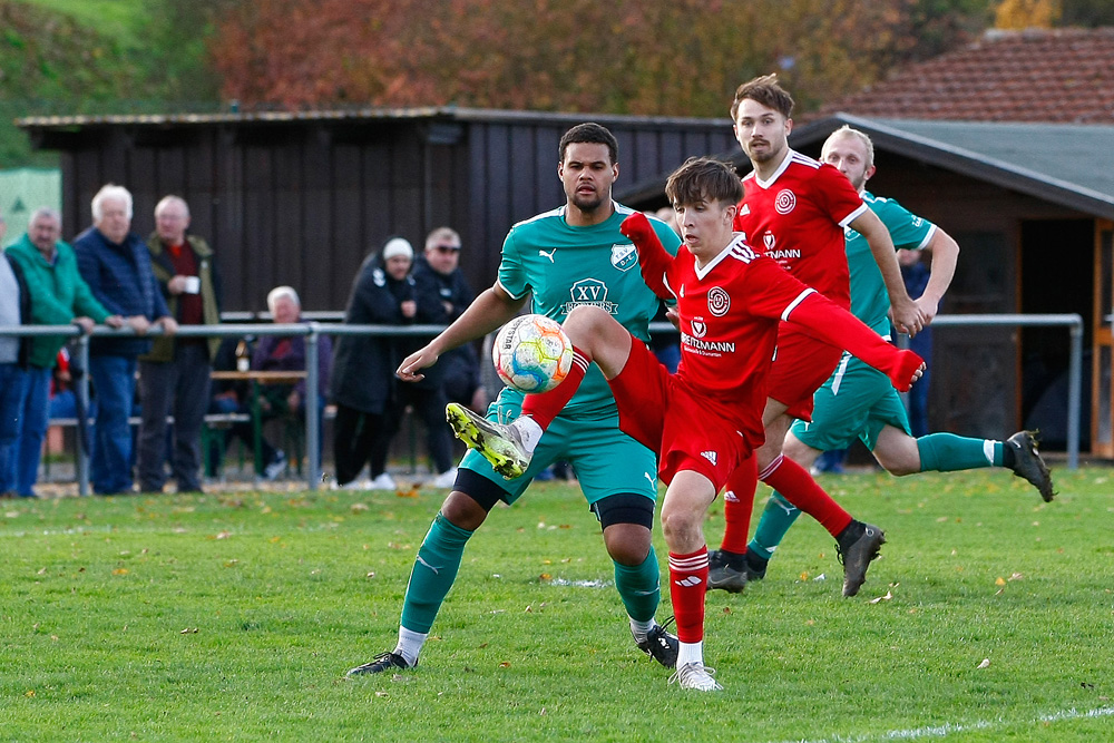 1. Mannschaft vs. SV 1921 Heinersreuth (01.11.2023) - 59