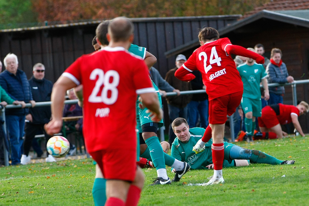 1. Mannschaft vs. SV 1921 Heinersreuth (01.11.2023) - 61