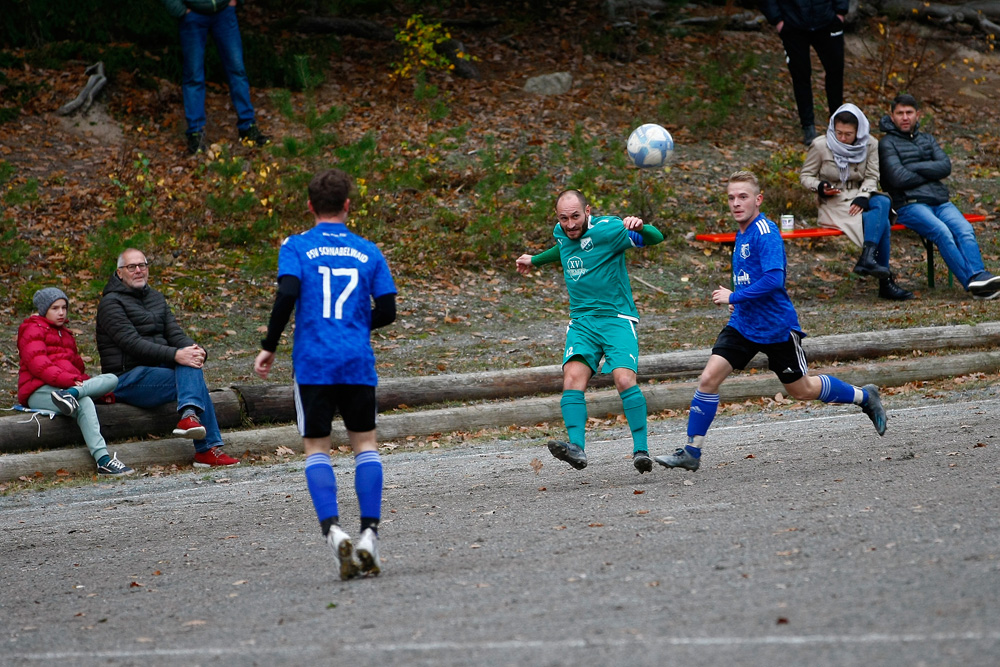 1. Mannschaft vs. FSV Schnabelwaid (04.11.2023) - 44