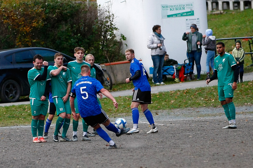 1. Mannschaft vs. FSV Schnabelwaid (04.11.2023) - 72