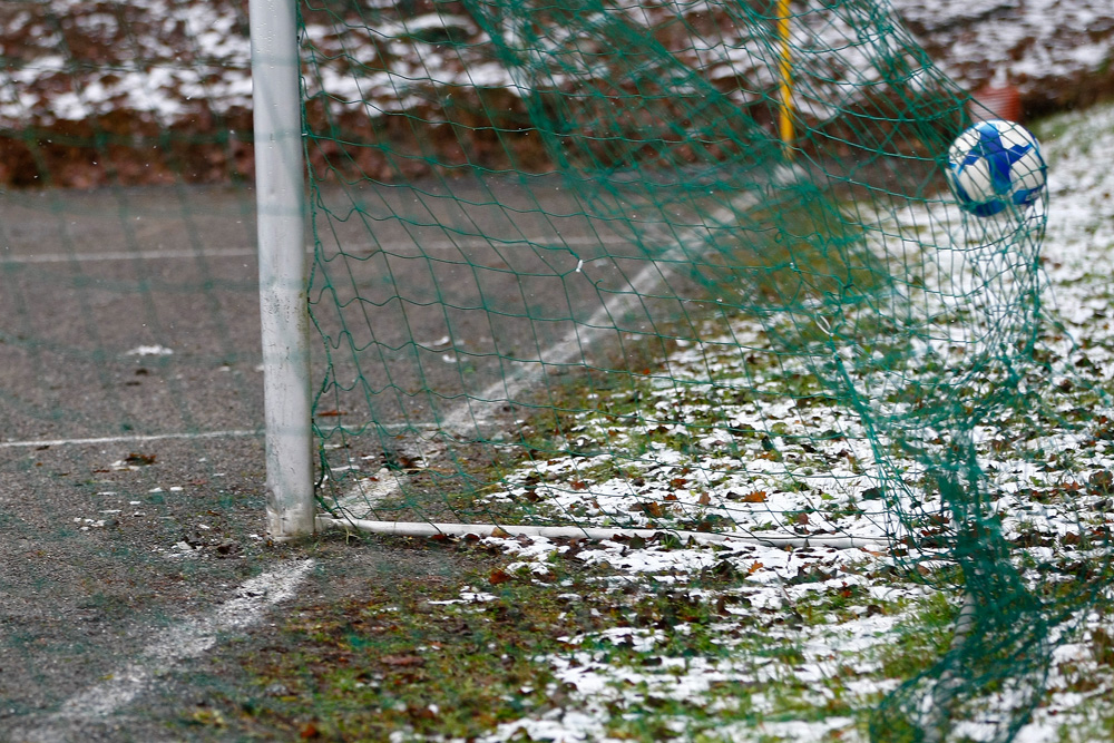 2. Mannschaft vs. (SG) SSV Warmensteinach / SV Weidenberg II (26.11.2023) - 14