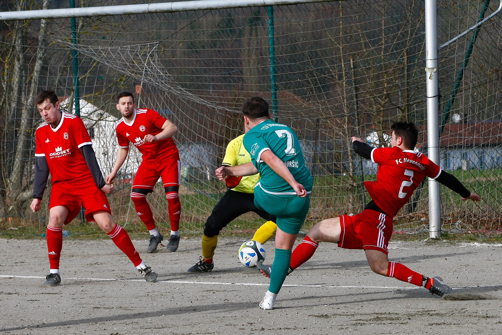 1. Mannschaft vs. FC Neuenmarkt (03.03.2024) - 15