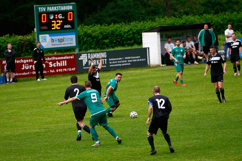 1. Mannschaft vs. TSV Neudrossenfeld II (02.05.2024) - 22