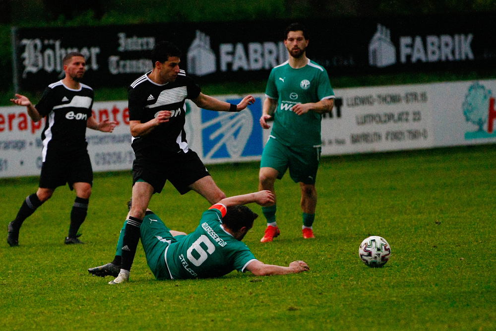 1. Mannschaft vs. TSV Neudrossenfeld II (02.05.2024) - 41