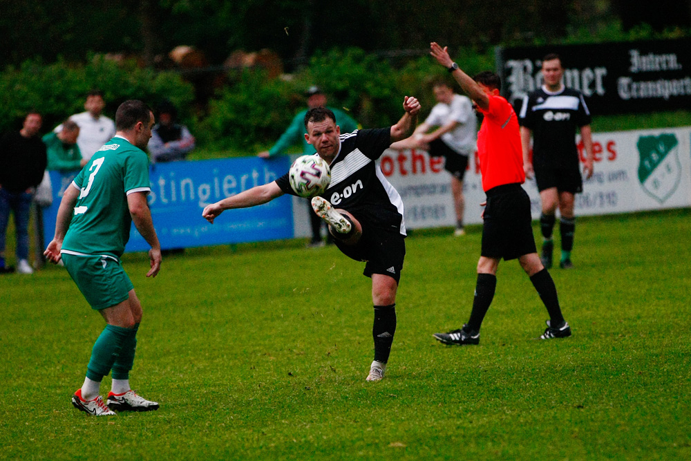 1. Mannschaft vs. TSV Neudrossenfeld II (02.05.2024) - 59