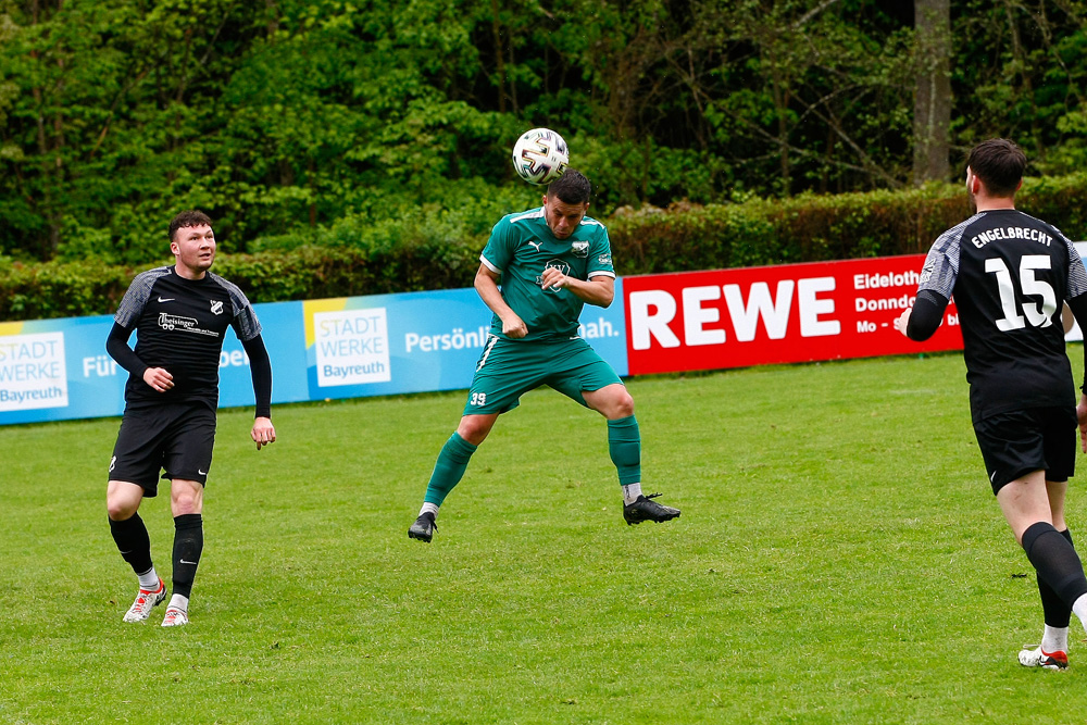 1. Mannschaft vs. 1. FC Creußen (05.05.2024) - 8