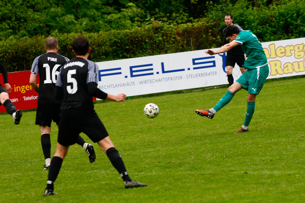 1. Mannschaft vs. 1. FC Creußen (05.05.2024) - 13