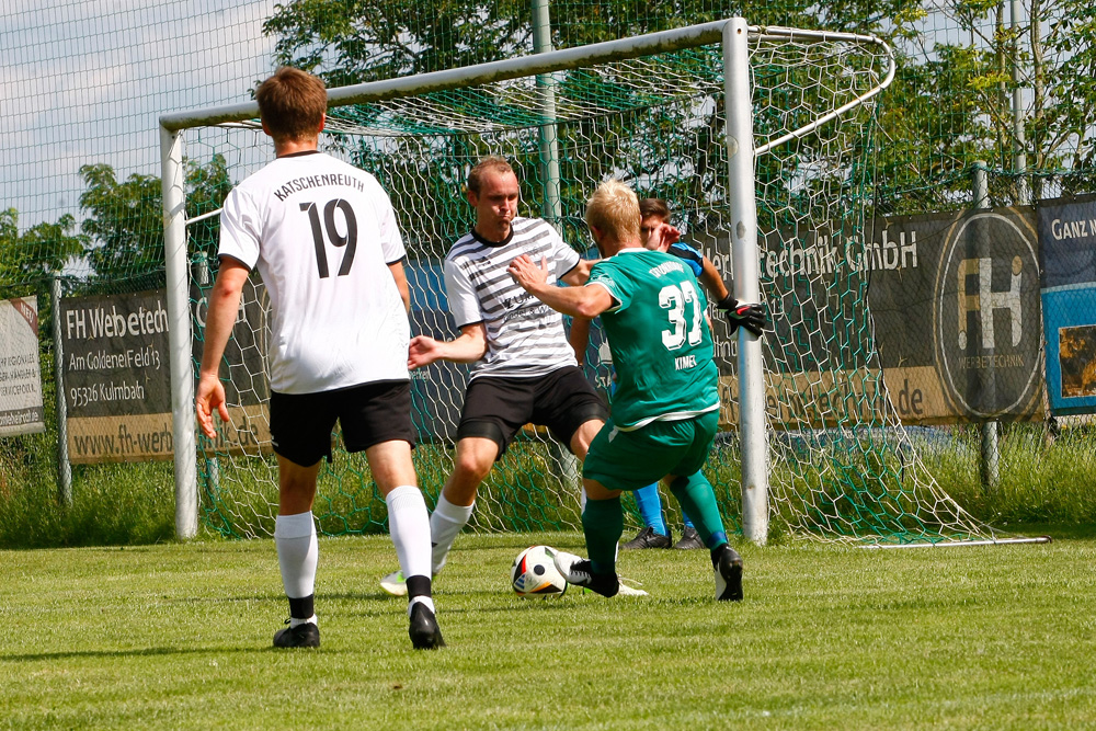 1. Mannschaft vs. VfR Katschenreuth II (28.07.2024) - 24