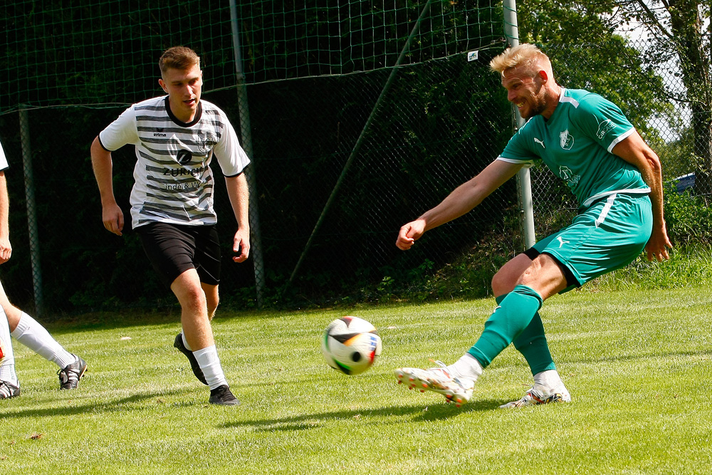 1. Mannschaft vs. VfR Katschenreuth II (28.07.2024) - 27