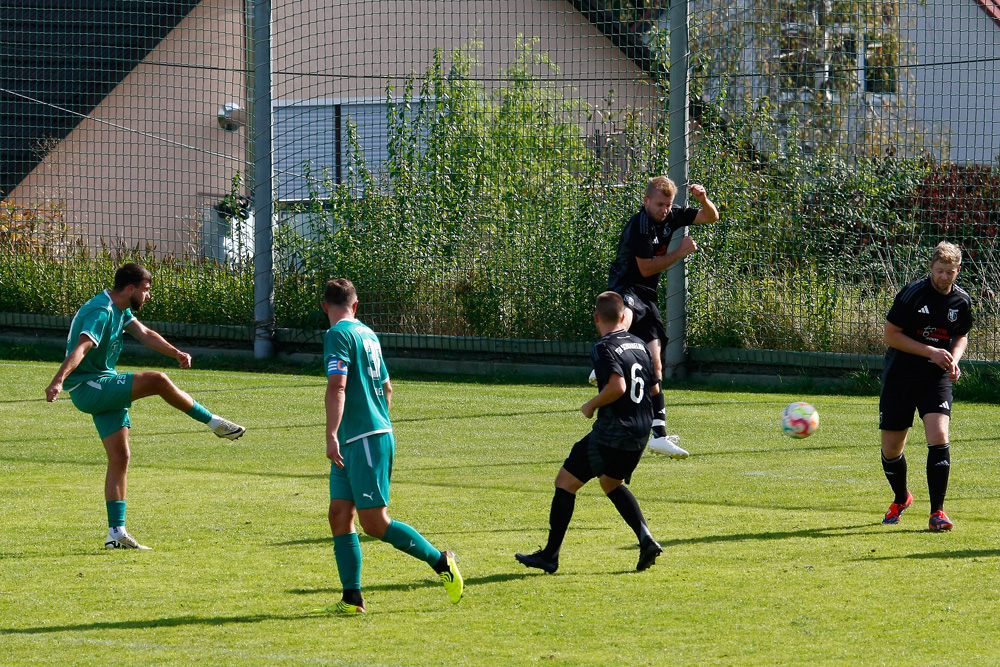 1. Mannschaft vs FSV Schnabelwaid (22.09.2024) - 38